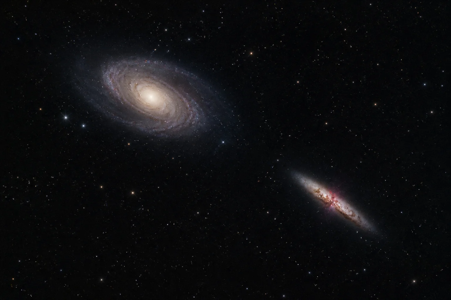 Реалистичный вид объекта M81 / M82 на звёздном небе